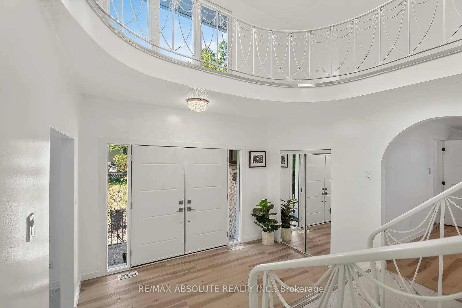 Photo 4 of 1444 Normandy Crescent, Ottawa, Carleton Heights — HOMEH