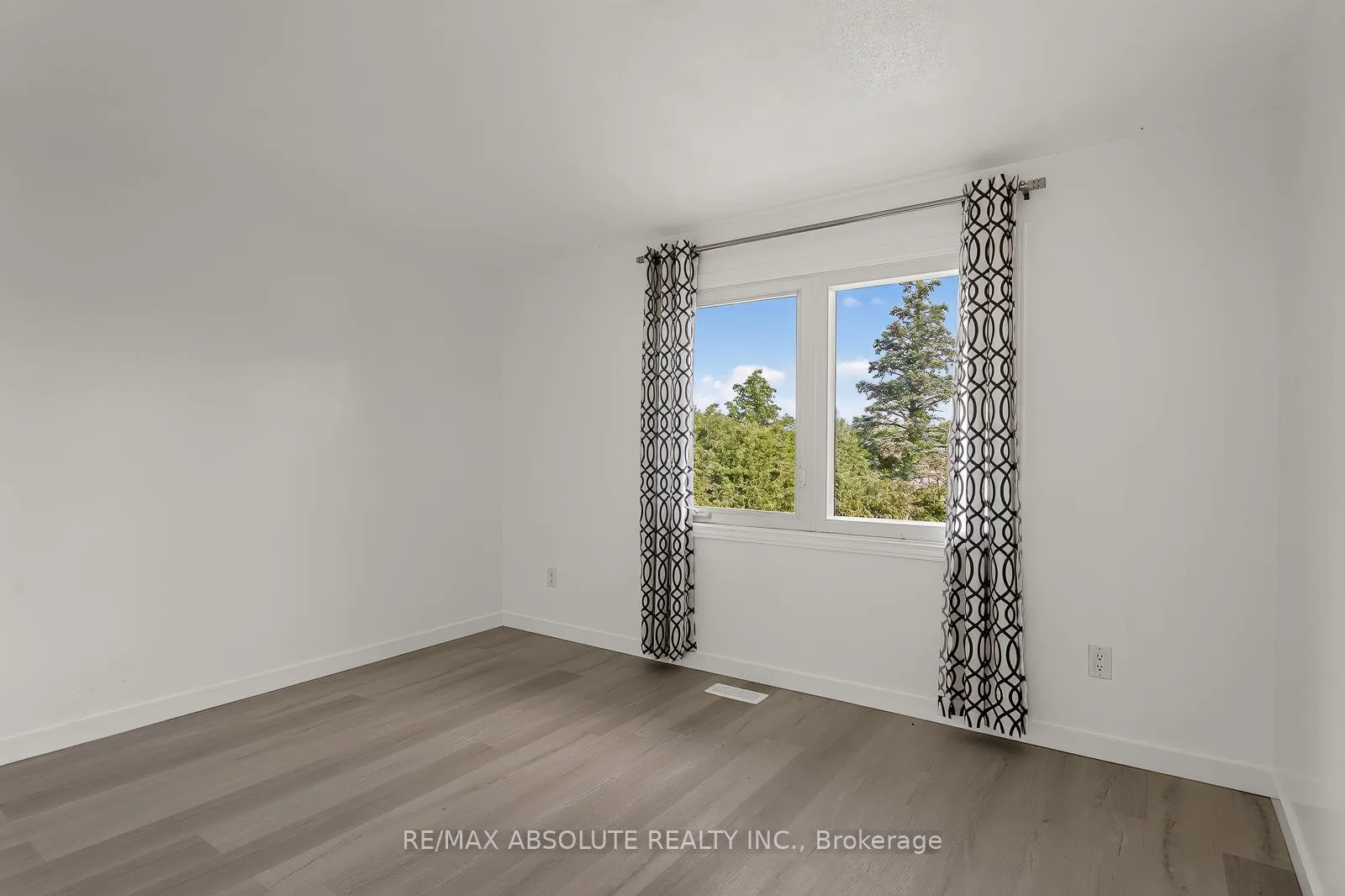 Photo 37 of 1444 Normandy Crescent, Ottawa, Carleton Heights — HOMEH
