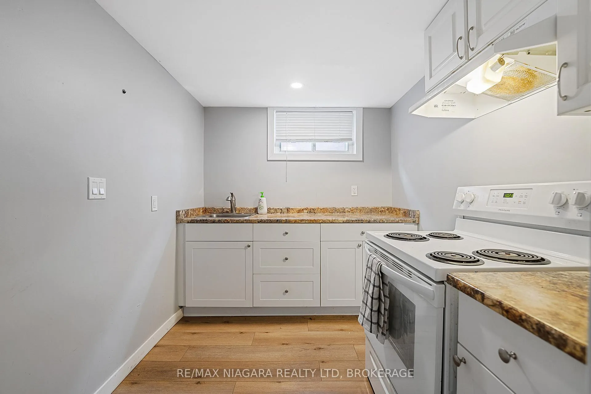 Photo 3 of Unit BASEMENT, 34 St George Street, St. Catharines, Facer — HOMEH
