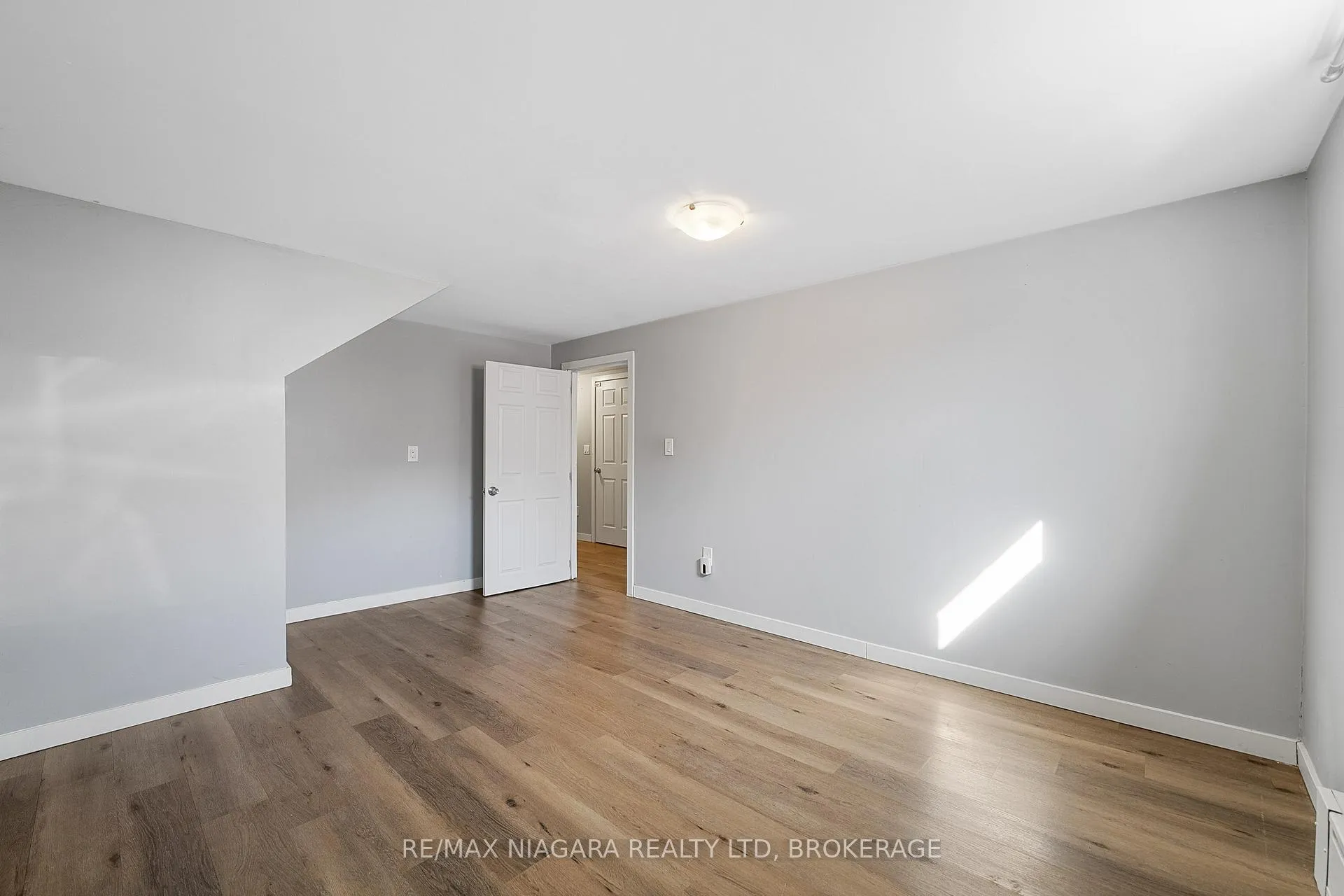 Photo 11 of Unit BASEMENT, 34 St George Street, St. Catharines, Facer — HOMEH