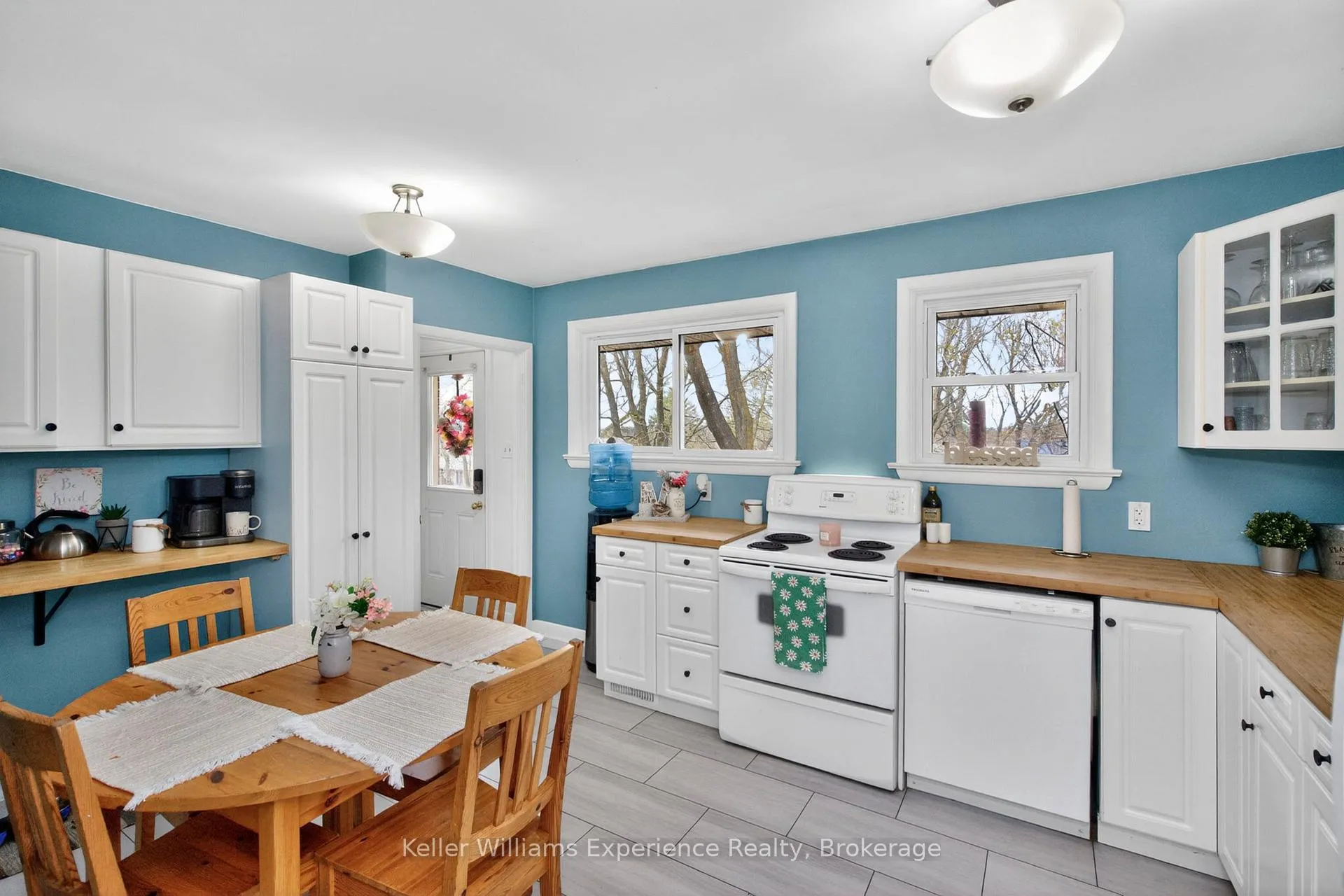 Photo 4 of 316 Hanly Street, Midland — HOMEH