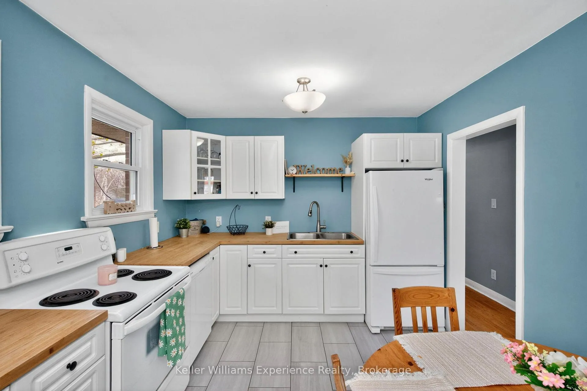 Photo 5 of 316 Hanly Street, Midland — HOMEH