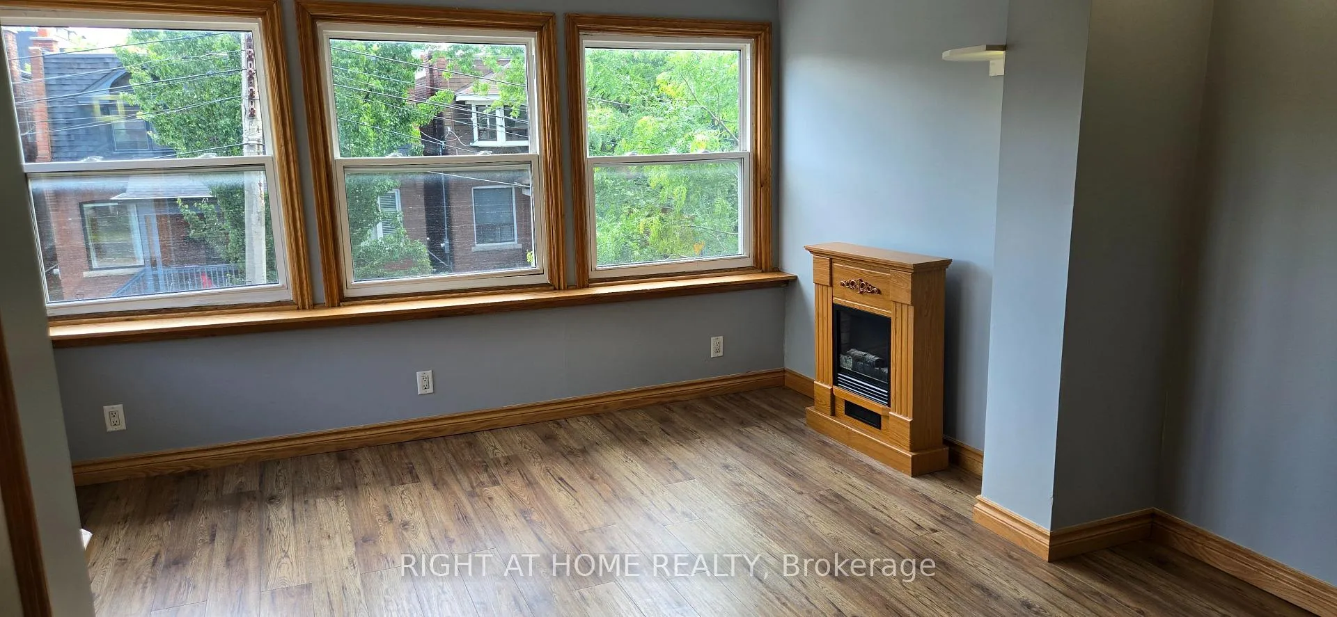 Photo 10 of 258 Howland Avenue, Toronto, The Annex — HOMEH