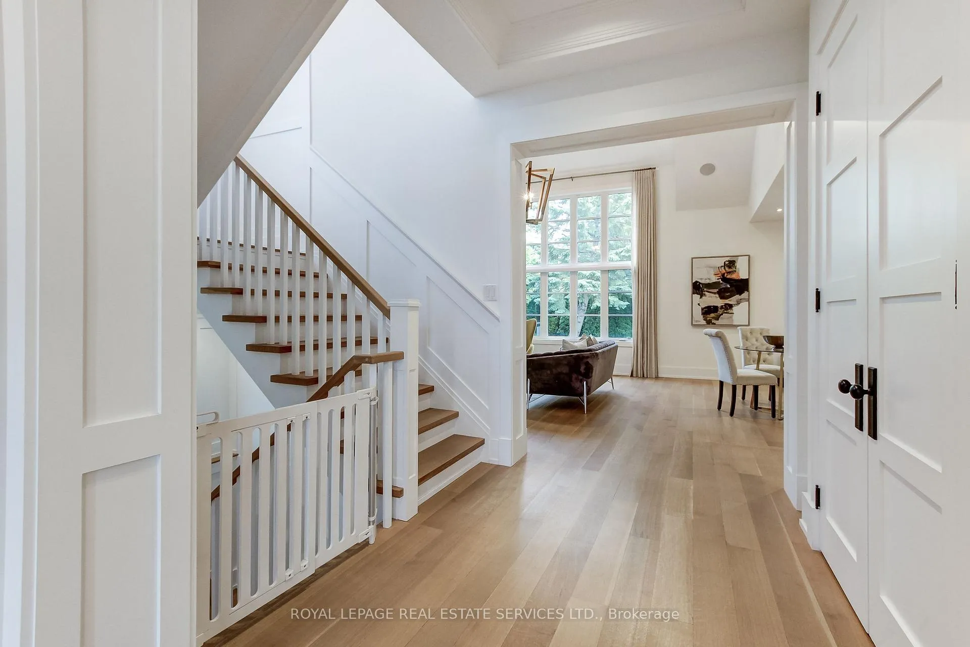 Photo 6 of 433 Jeanette Drive, Oakville, West — HOMEH
