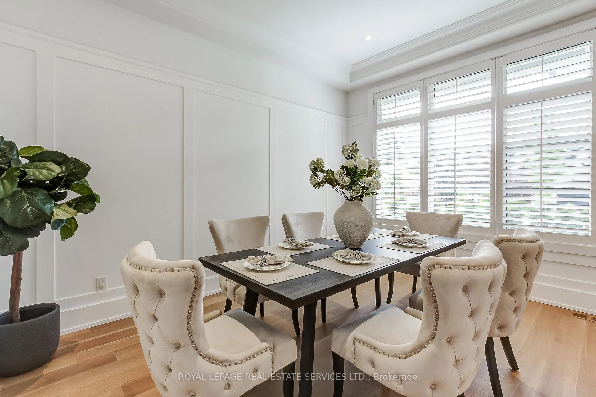 Photo 8 of 433 Jeanette Drive, Oakville, West — HOMEH