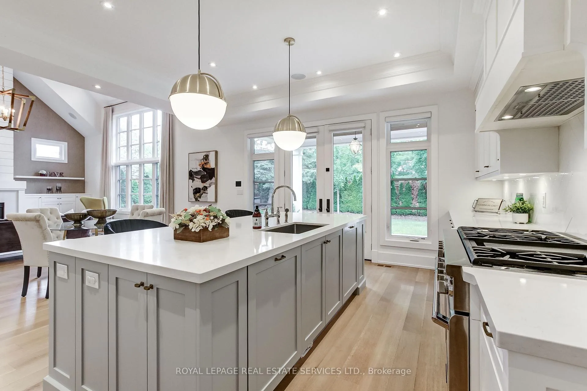 Photo 15 of 433 Jeanette Drive, Oakville, West — HOMEH