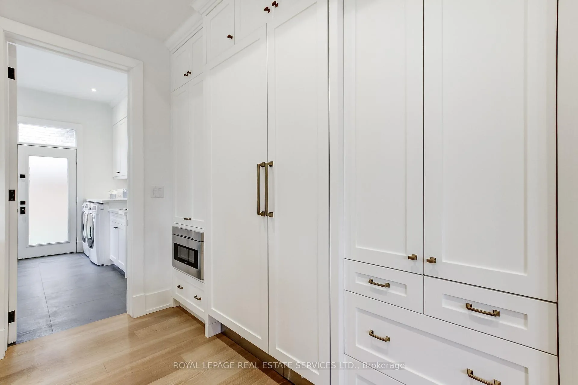 Photo 20 of 433 Jeanette Drive, Oakville, West — HOMEH