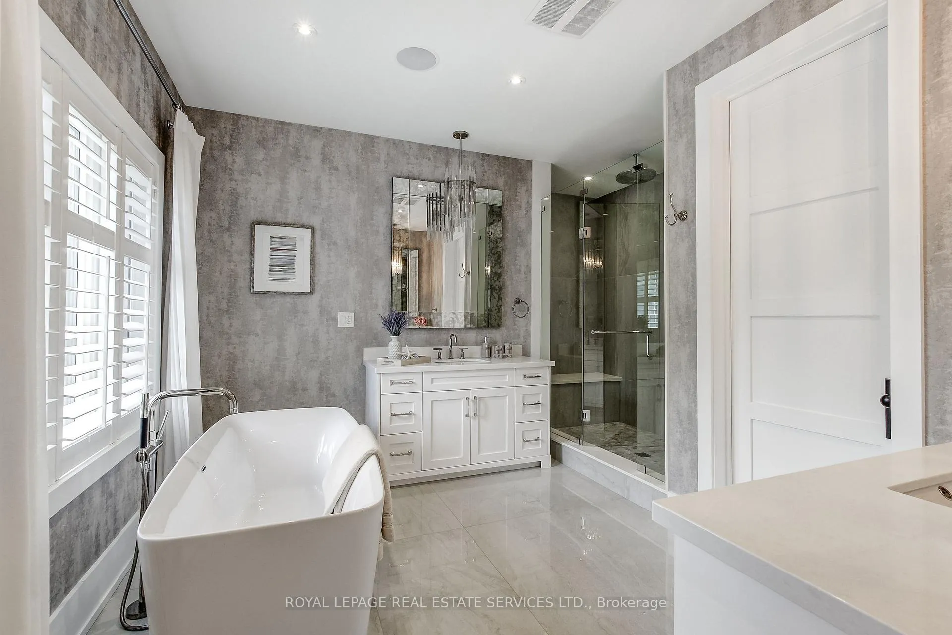 Photo 28 of 433 Jeanette Drive, Oakville, West — HOMEH