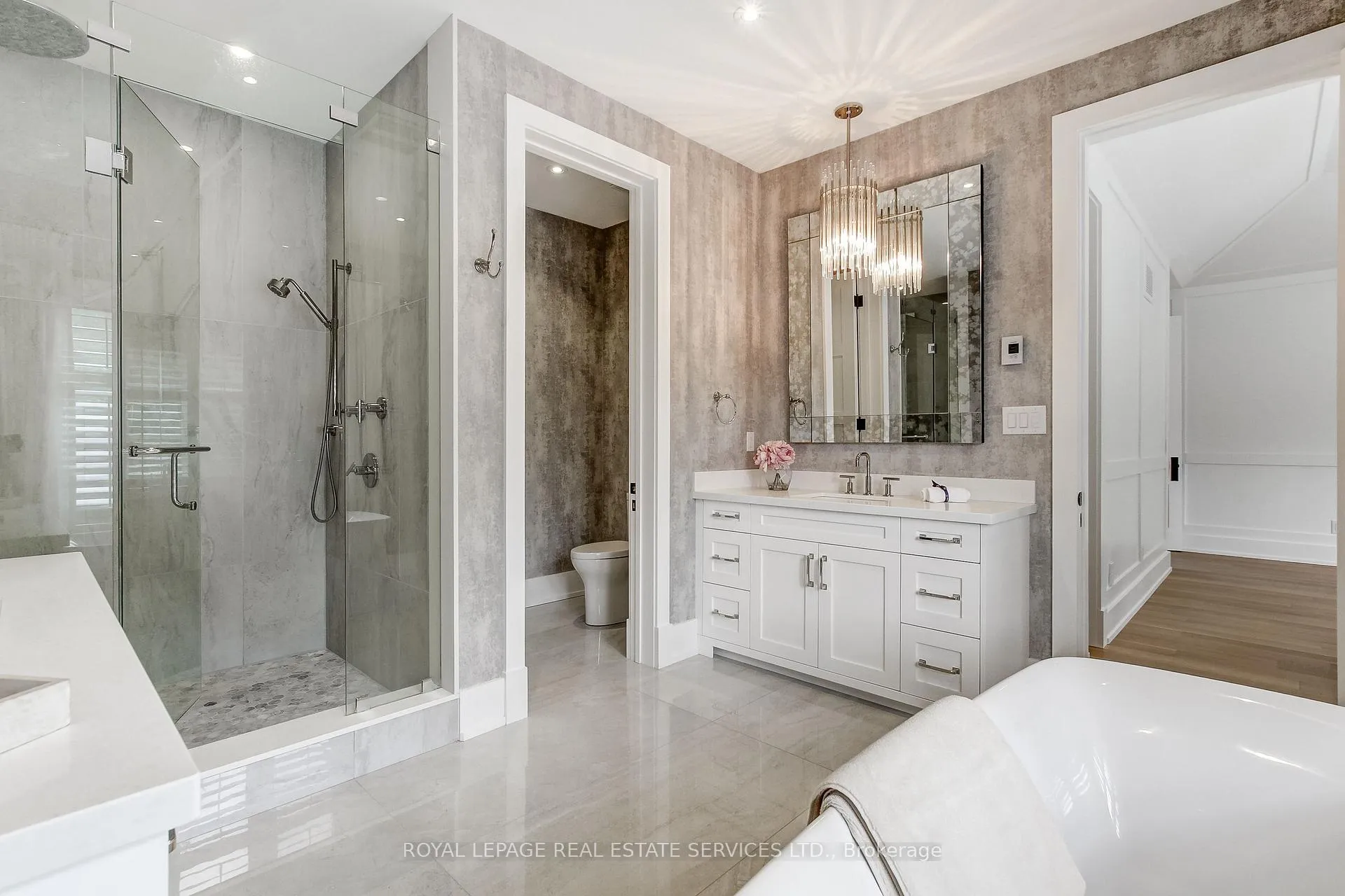 Photo 30 of 433 Jeanette Drive, Oakville, West — HOMEH