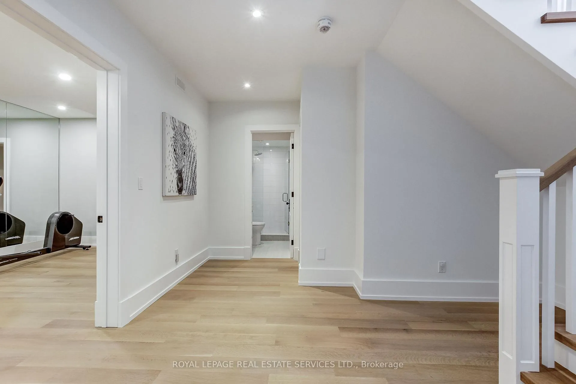 Photo 45 of 433 Jeanette Drive, Oakville, West — HOMEH