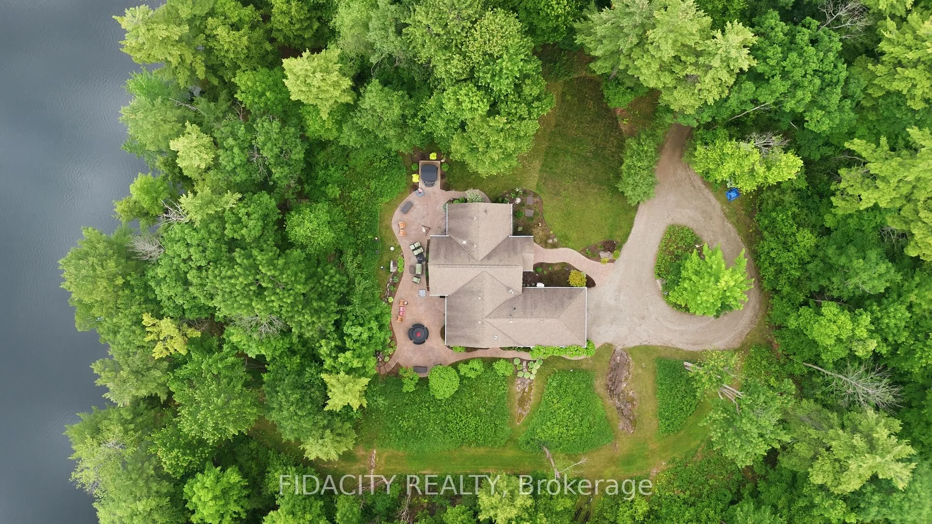 Photo 5 of 1492 Devil Lake Road, Frontenac, Frontenac South — HOMEH
