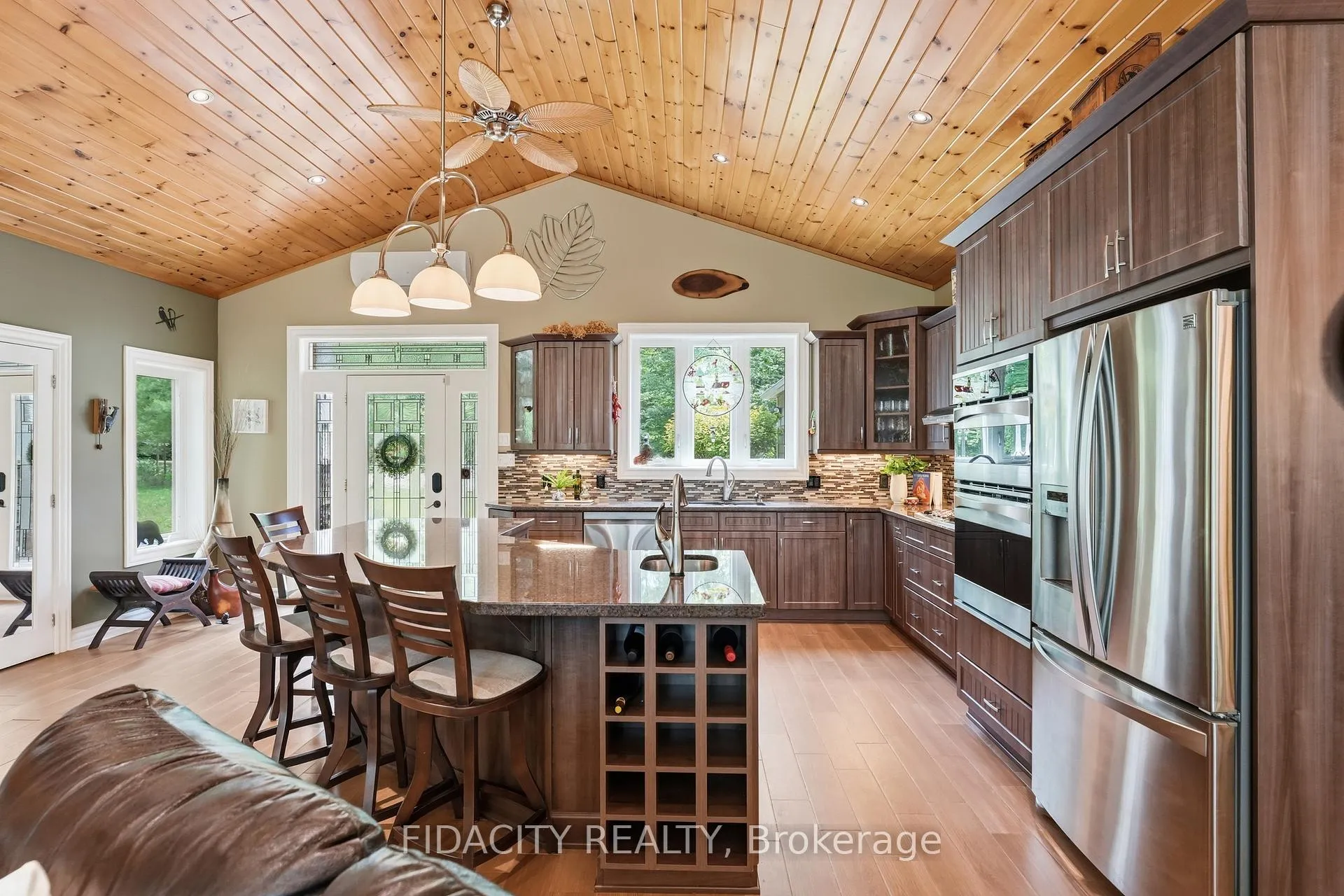 Photo 10 of 1492 Devil Lake Road, Frontenac, Frontenac South — HOMEH