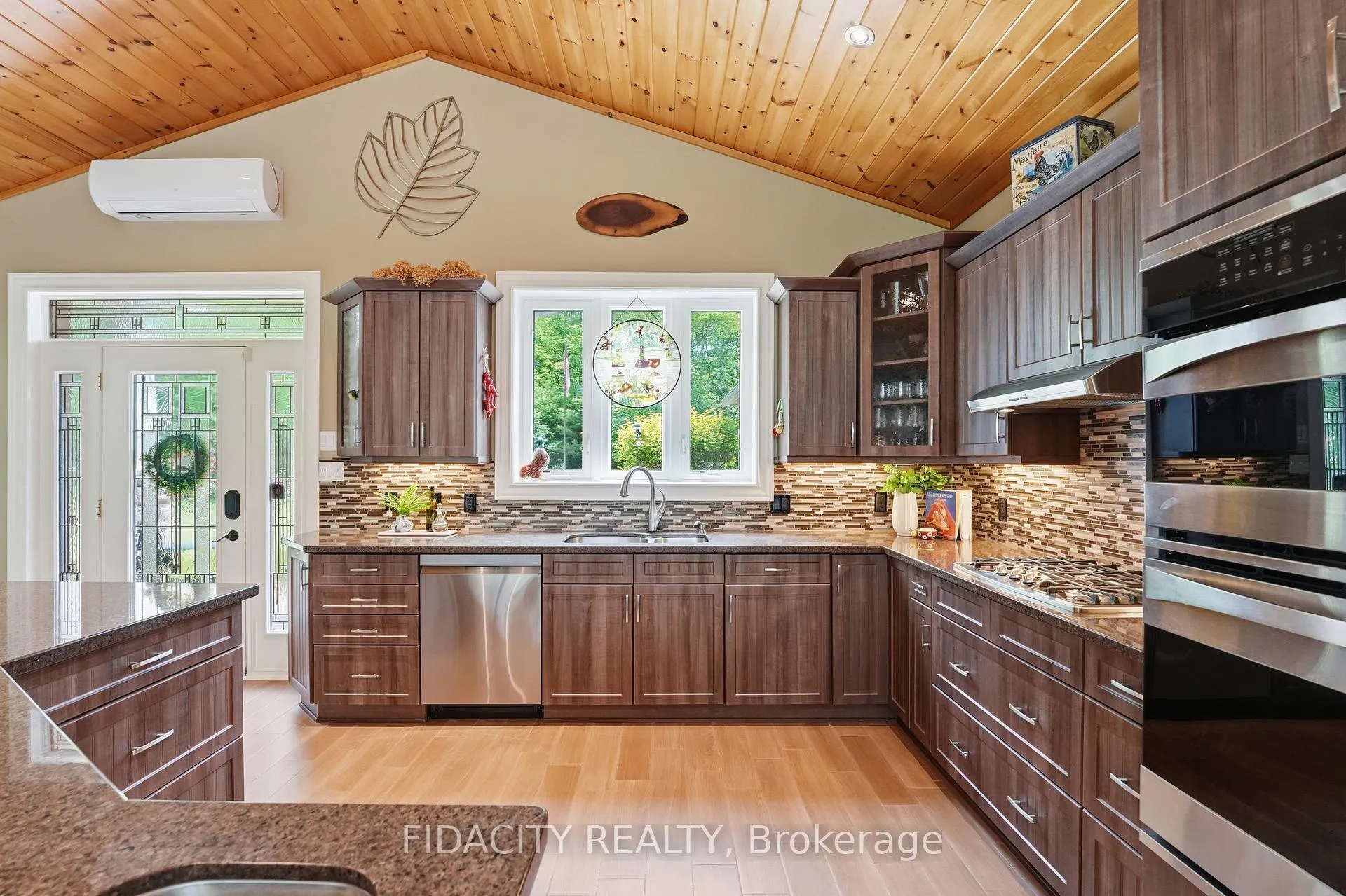 Photo 11 of 1492 Devil Lake Road, Frontenac, Frontenac South — HOMEH