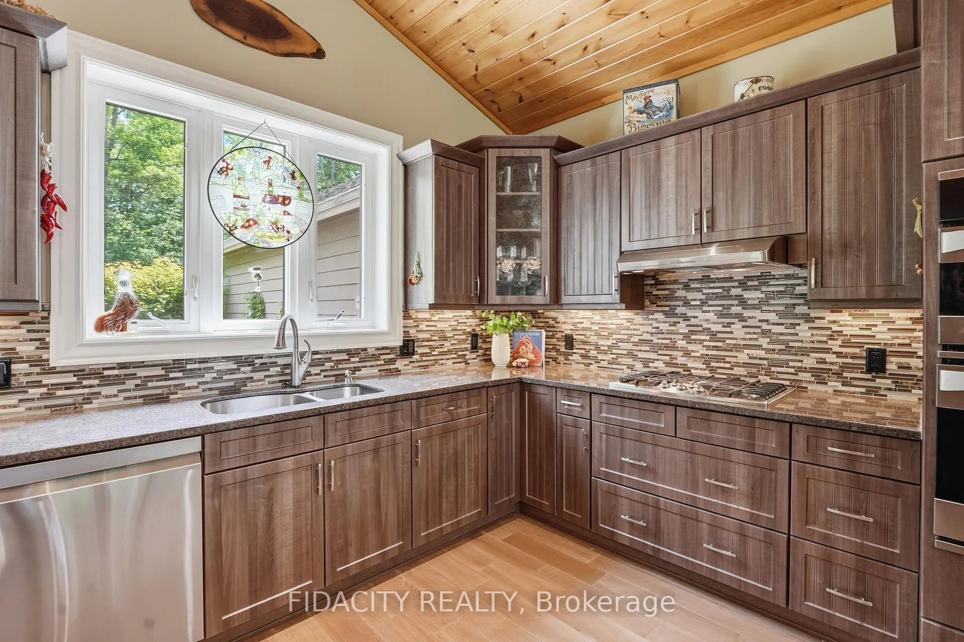 Photo 12 of 1492 Devil Lake Road, Frontenac, Frontenac South — HOMEH