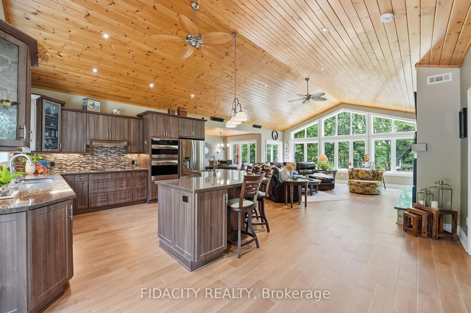 Photo 13 of 1492 Devil Lake Road, Frontenac, Frontenac South — HOMEH