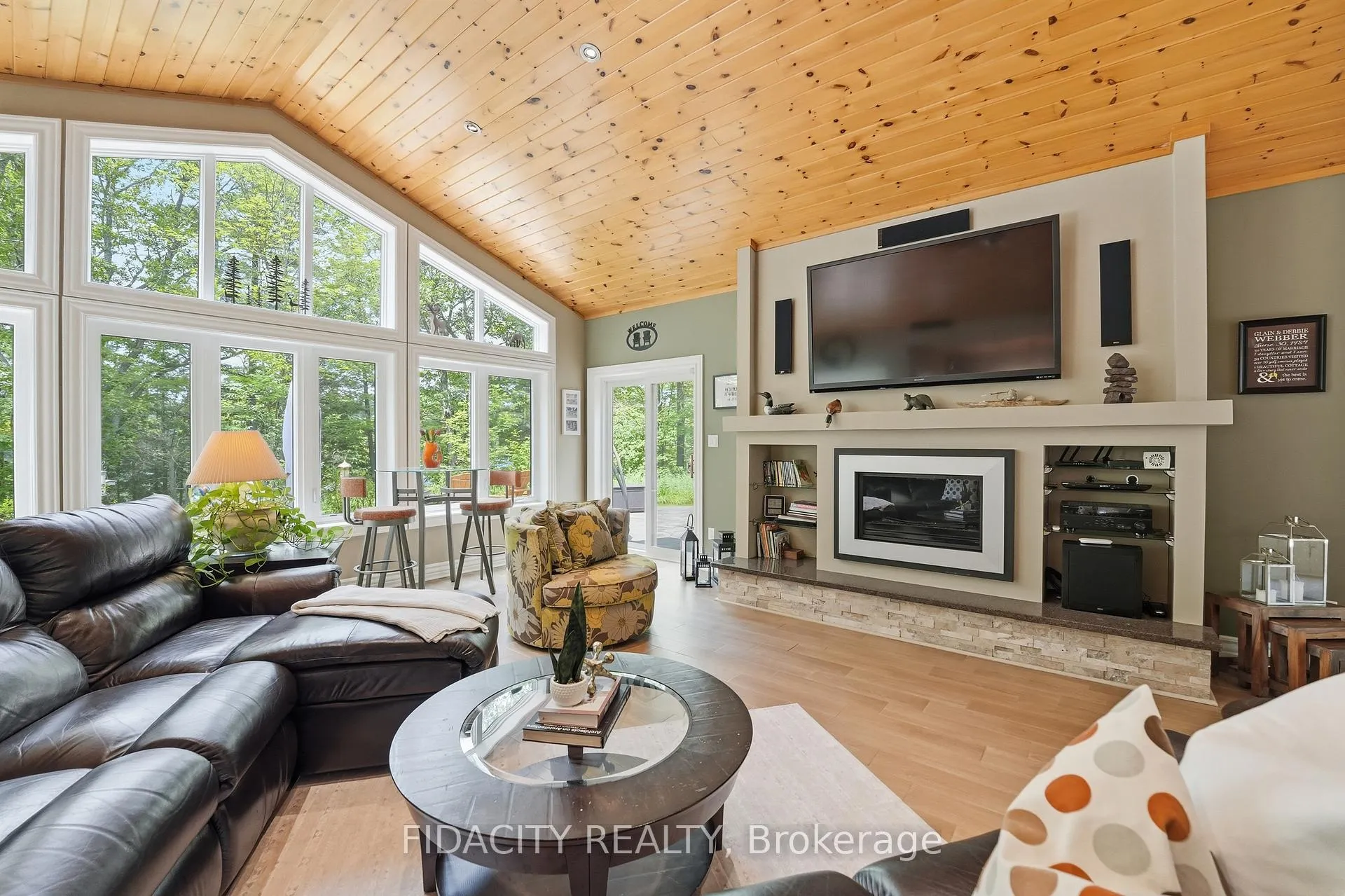 Photo 16 of 1492 Devil Lake Road, Frontenac, Frontenac South — HOMEH