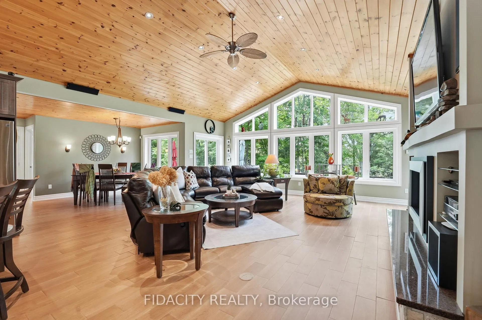 Photo 19 of 1492 Devil Lake Road, Frontenac, Frontenac South — HOMEH
