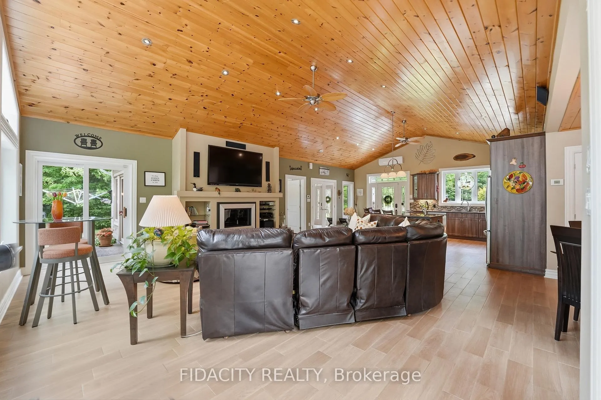 Photo 20 of 1492 Devil Lake Road, Frontenac, Frontenac South — HOMEH