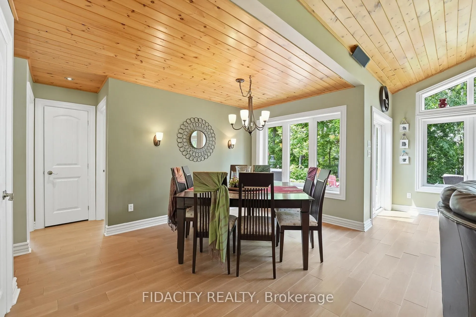Photo 21 of 1492 Devil Lake Road, Frontenac, Frontenac South — HOMEH