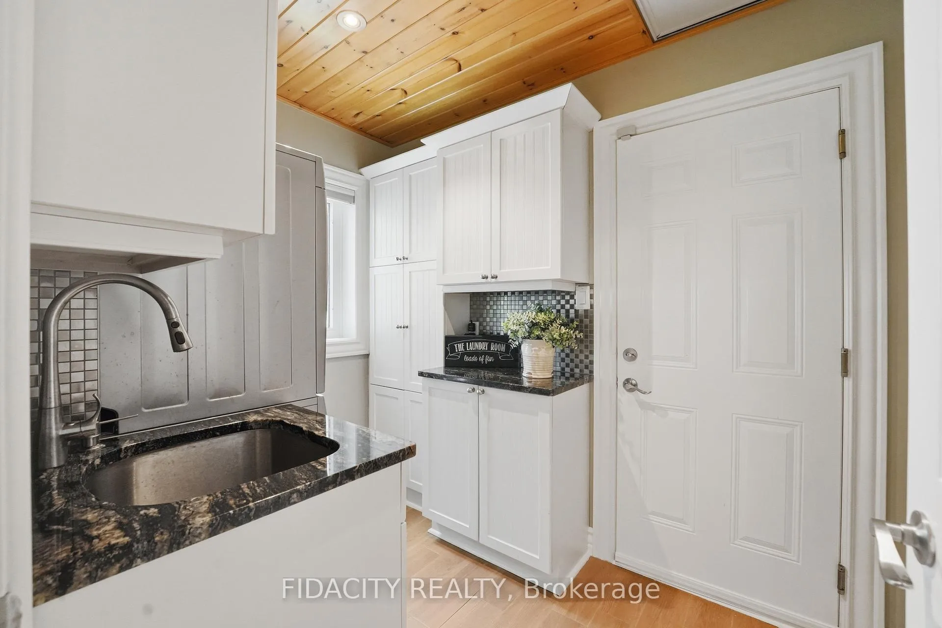 Photo 29 of 1492 Devil Lake Road, Frontenac, Frontenac South — HOMEH