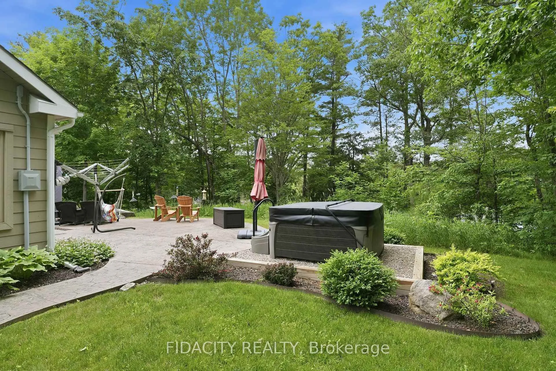 Photo 35 of 1492 Devil Lake Road, Frontenac, Frontenac South — HOMEH