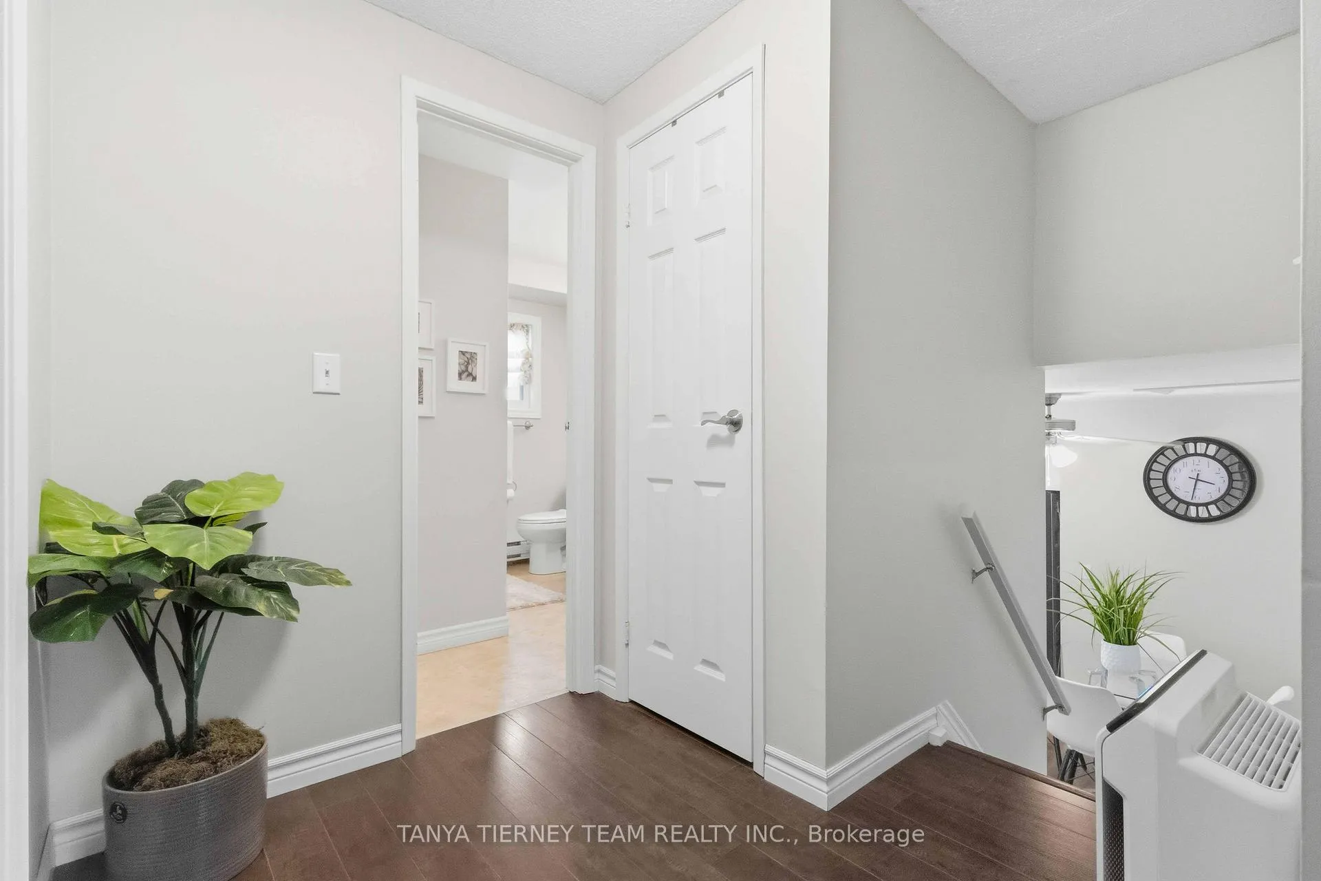 Photo 22 of 215 Seneca Avenue, Oshawa, Samac — HOMEH