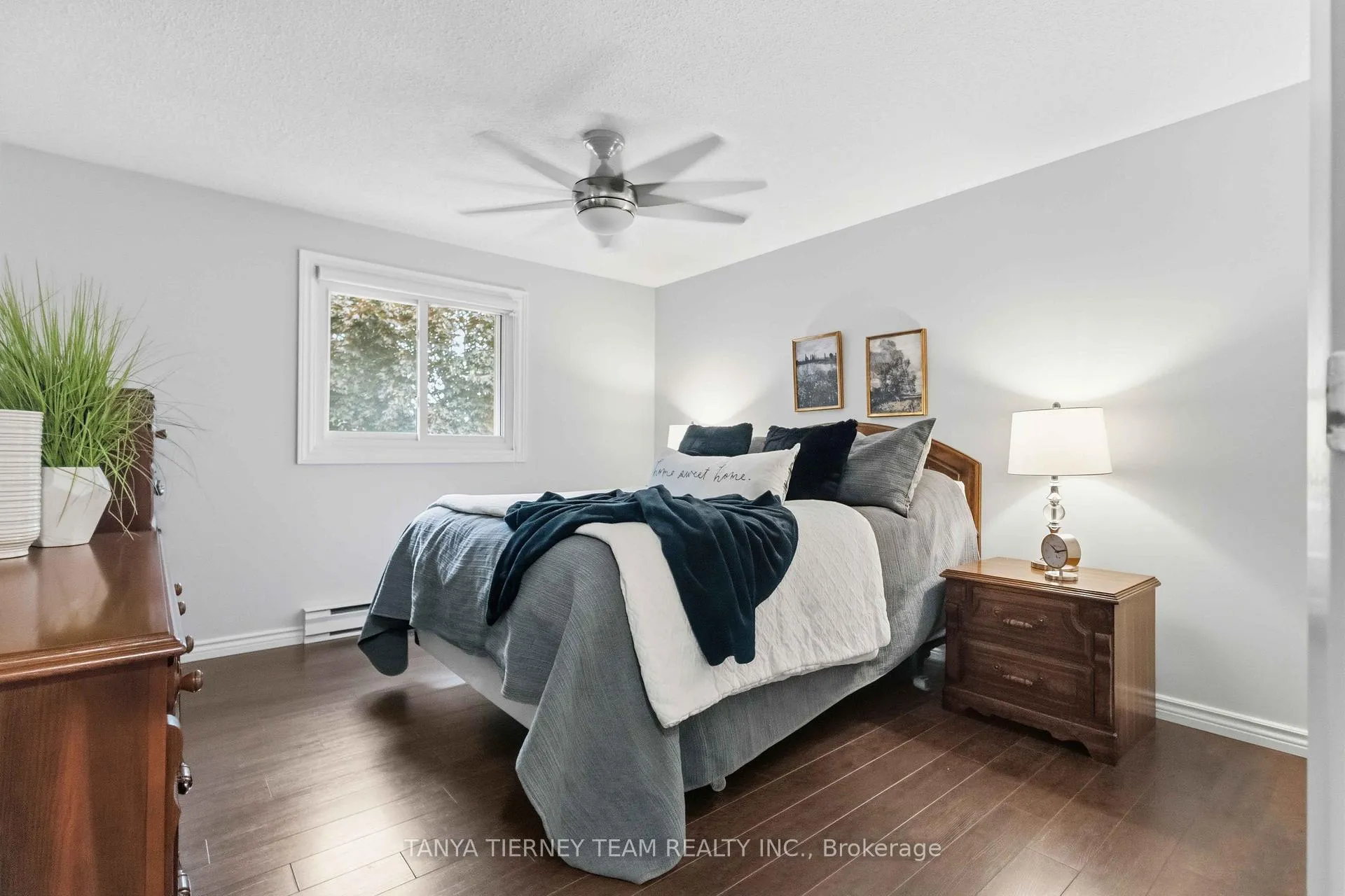 Photo 23 of 215 Seneca Avenue, Oshawa, Samac — HOMEH