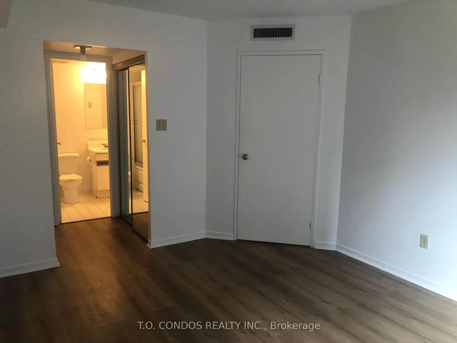 Photo 18 of Unit 404, 1001 Bay Street, Toronto, Bay Street Corridor — HOMEH