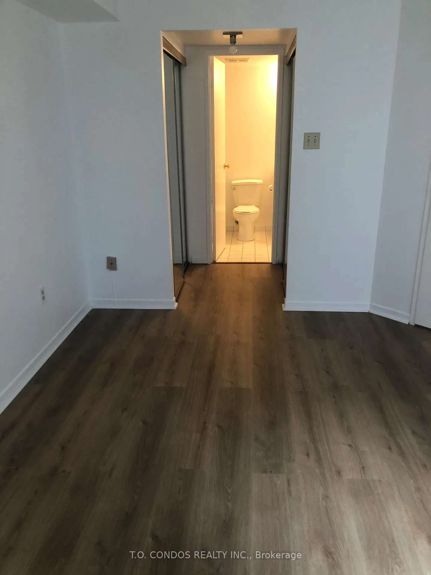 Photo 19 of Unit 404, 1001 Bay Street, Toronto, Bay Street Corridor — HOMEH