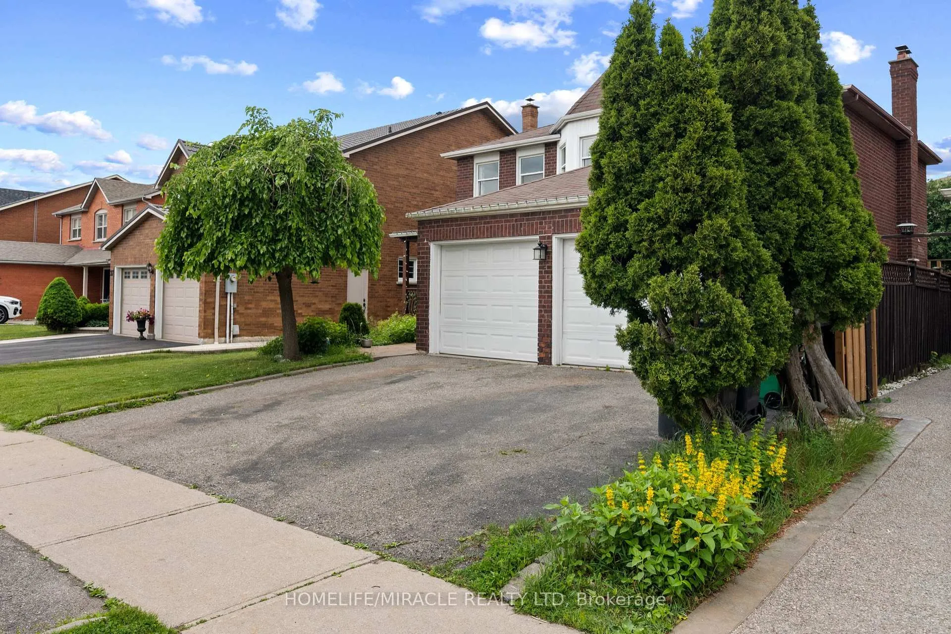 Photo 3 of 29 Nasmith Street, Brampton, Westgate — HOMEH