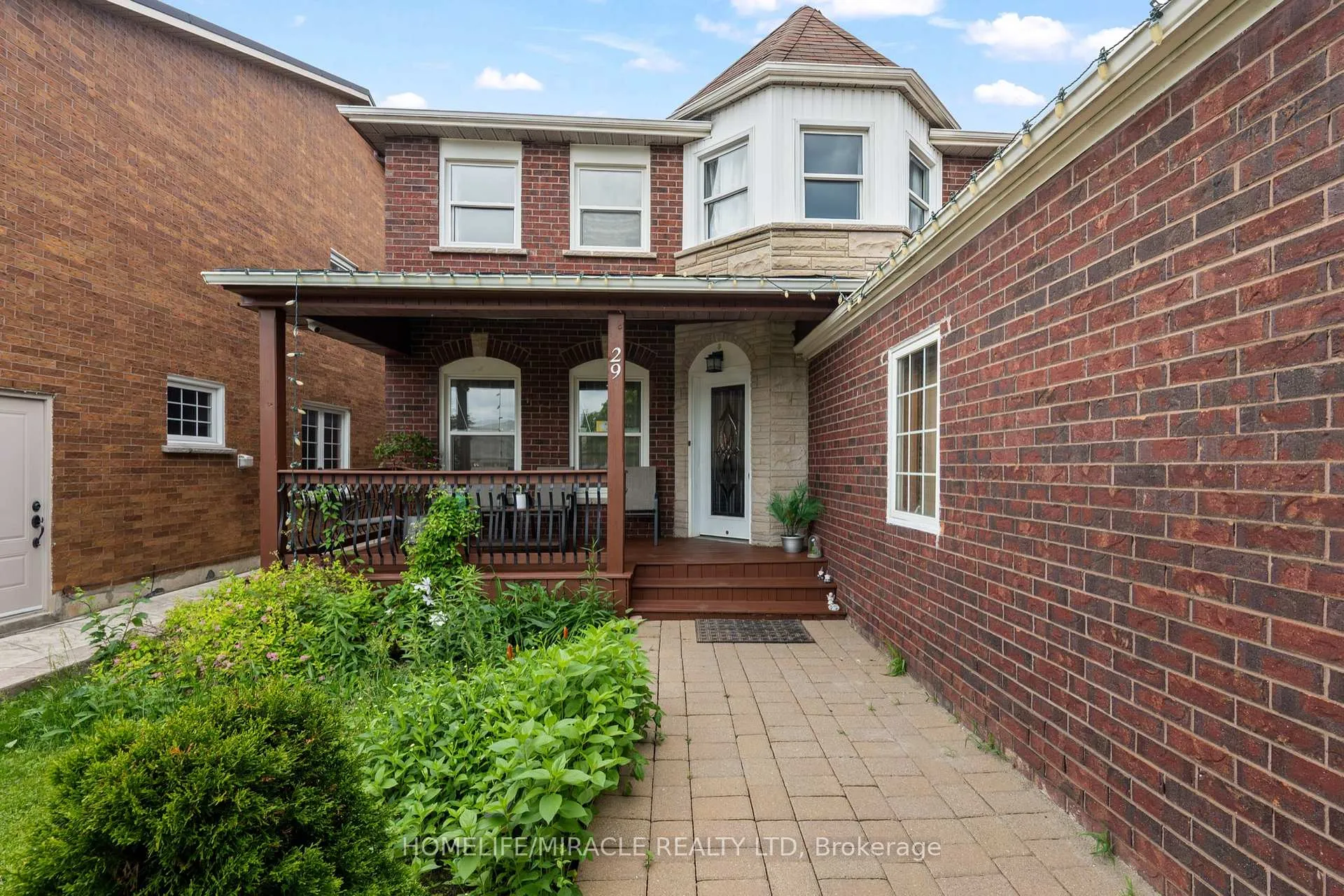 Photo 5 of 29 Nasmith Street, Brampton, Westgate — HOMEH