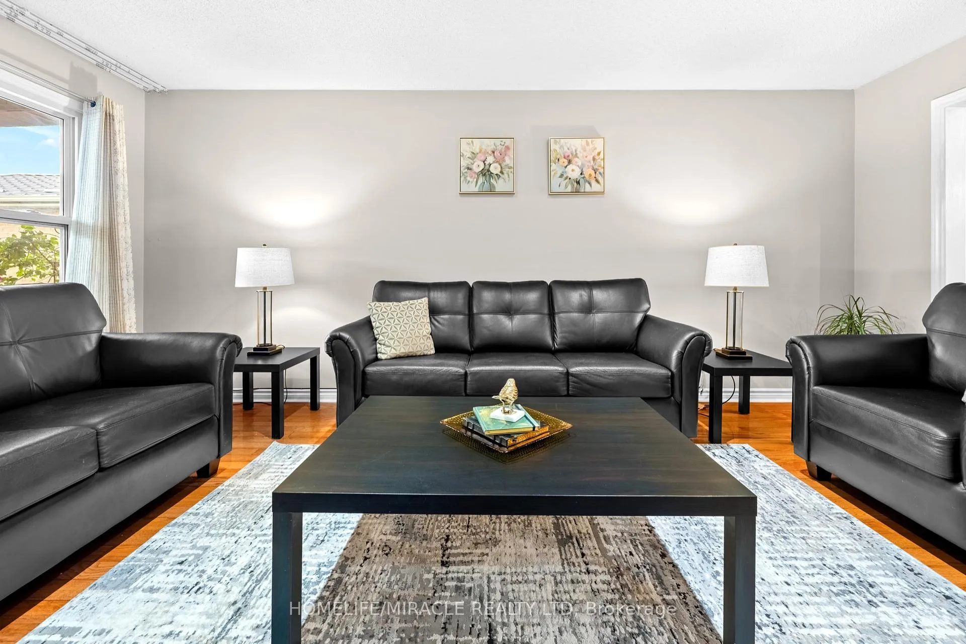 Photo 9 of 29 Nasmith Street, Brampton, Westgate — HOMEH