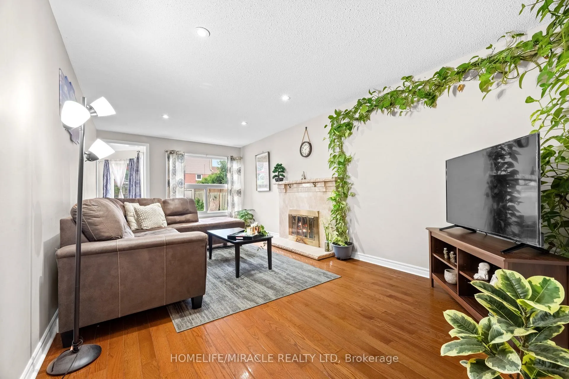 Photo 17 of 29 Nasmith Street, Brampton, Westgate — HOMEH