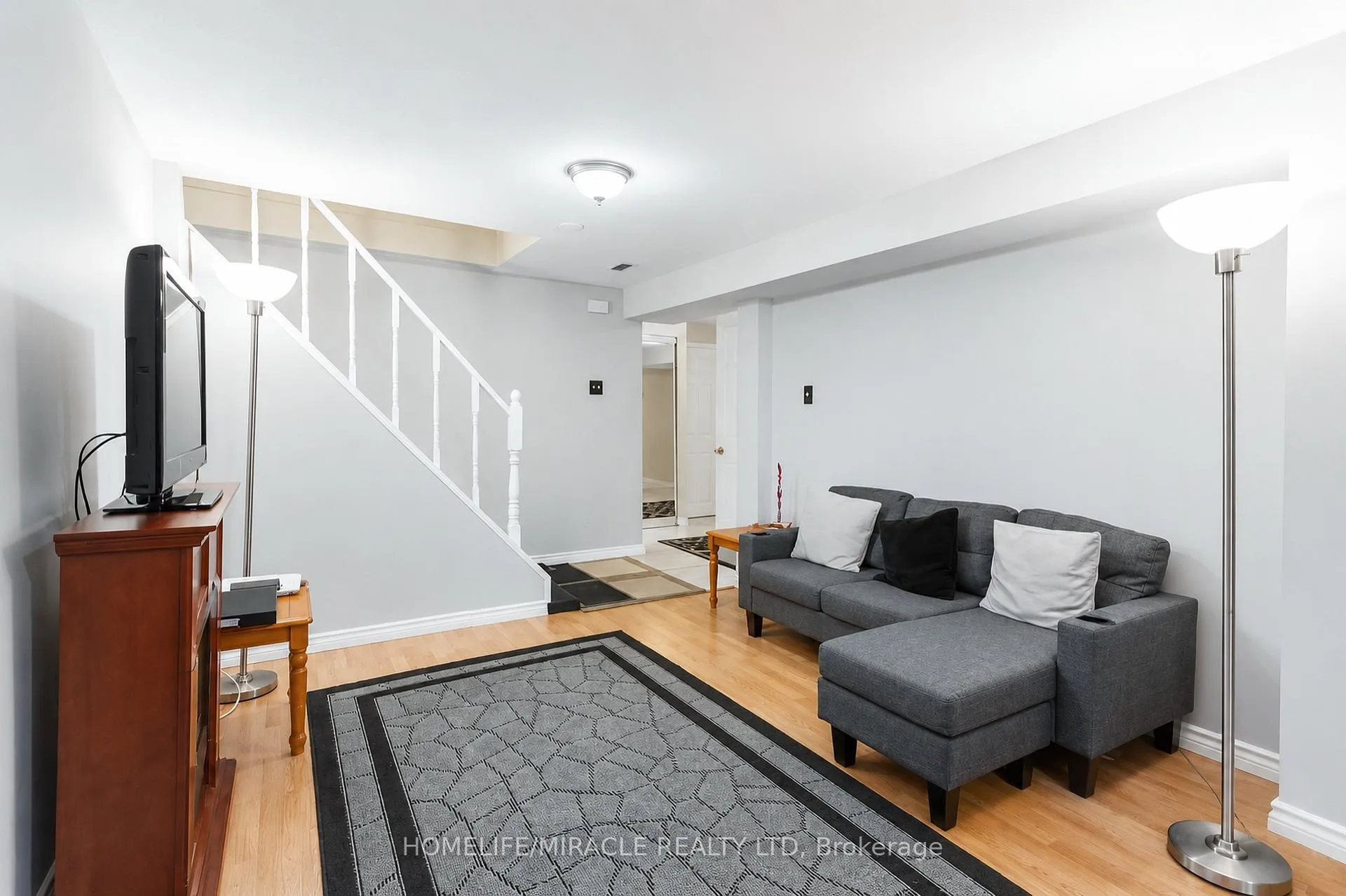 Photo 34 of 29 Nasmith Street, Brampton, Westgate — HOMEH