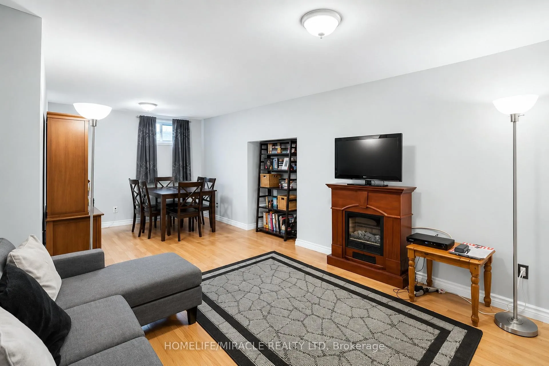 Photo 35 of 29 Nasmith Street, Brampton, Westgate — HOMEH