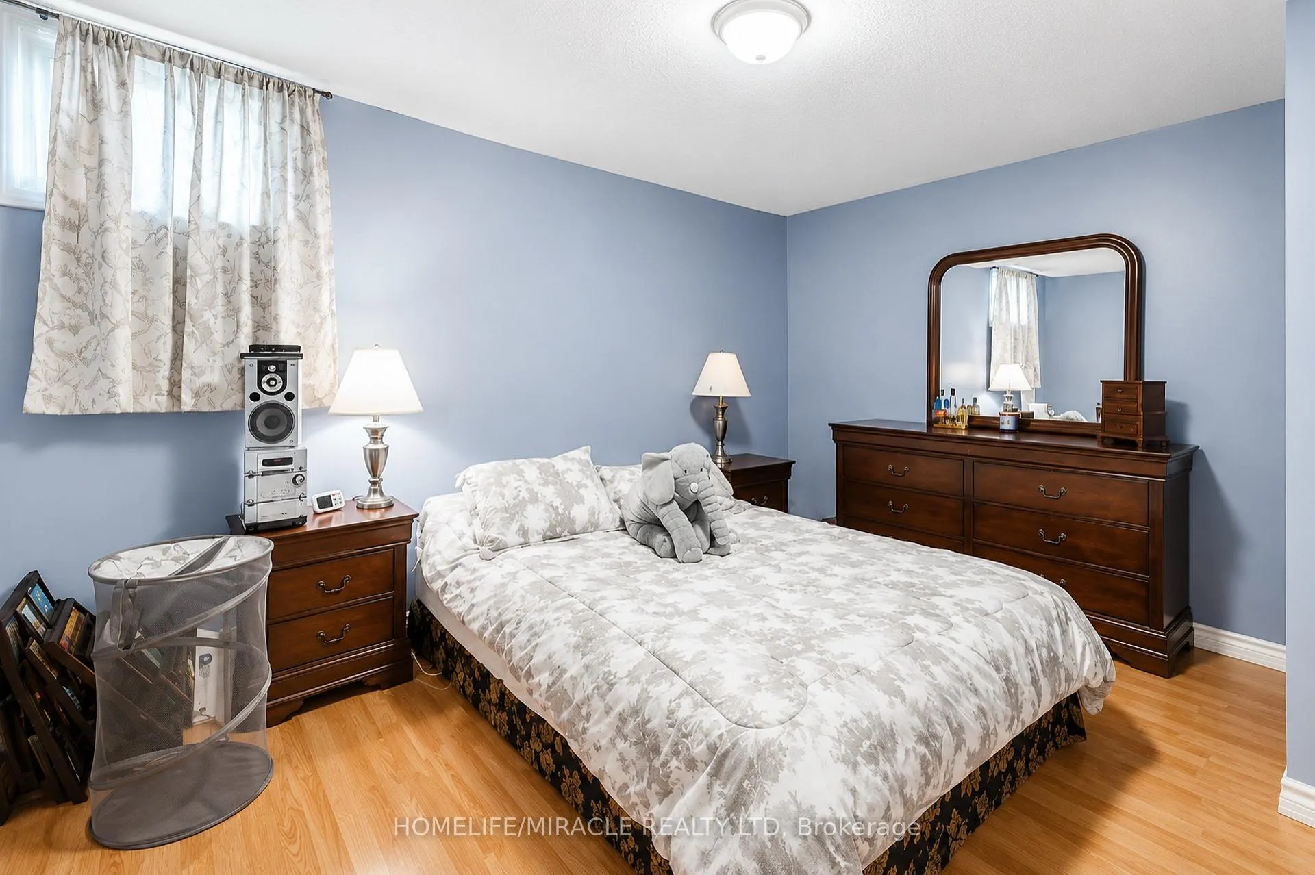 Photo 38 of 29 Nasmith Street, Brampton, Westgate — HOMEH