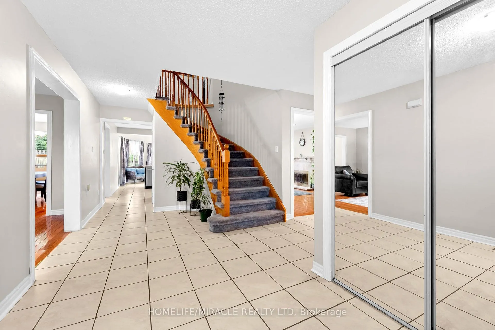 Photo 44 of 29 Nasmith Street, Brampton, Westgate — HOMEH