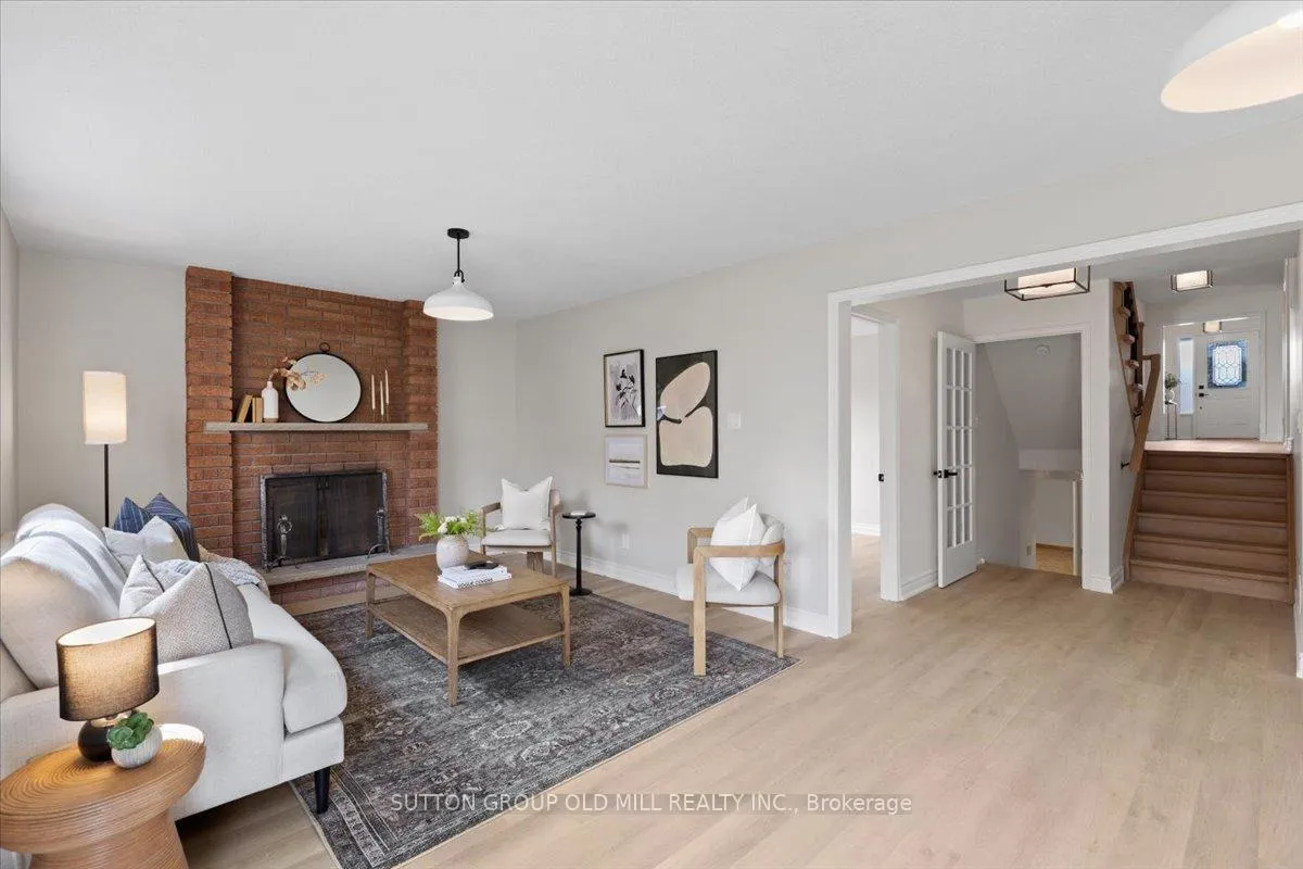 Photo 6 of 37 Brandy Crescent, Vaughan, East Woodbridge — HOMEH