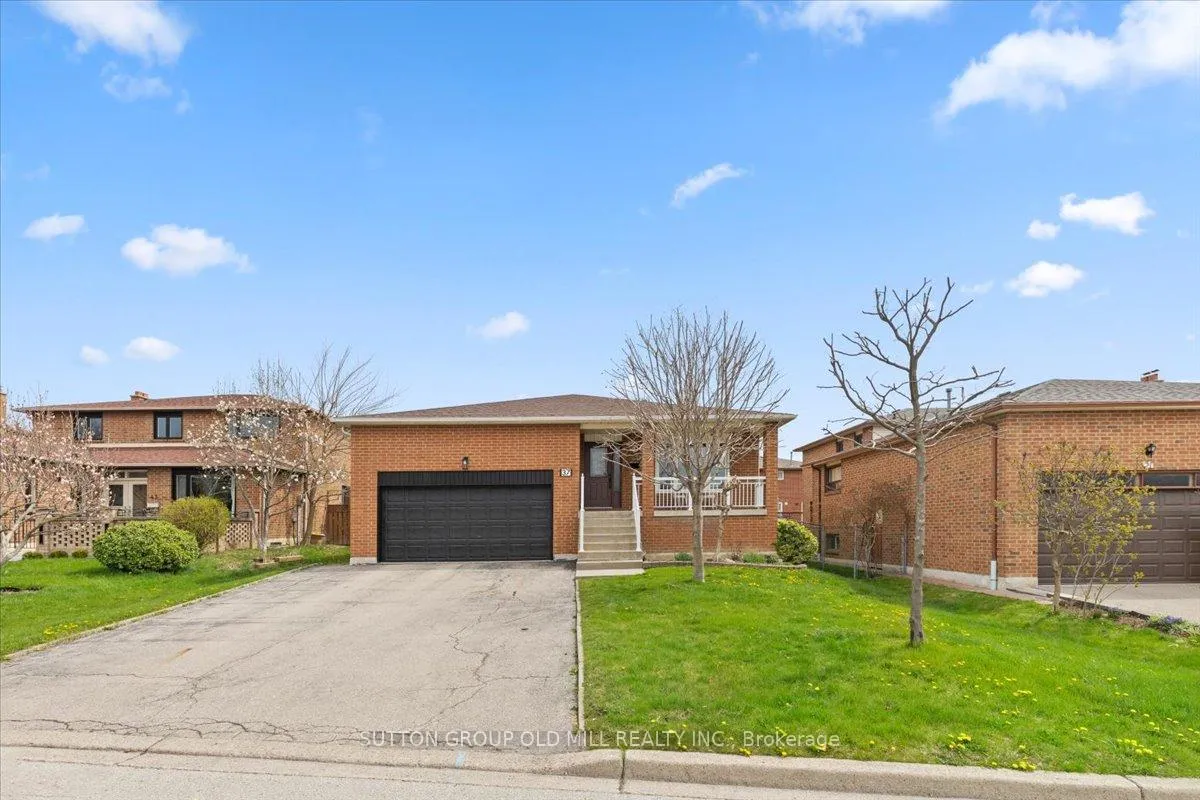 Photo 11 of 37 Brandy Crescent, Vaughan, East Woodbridge — HOMEH