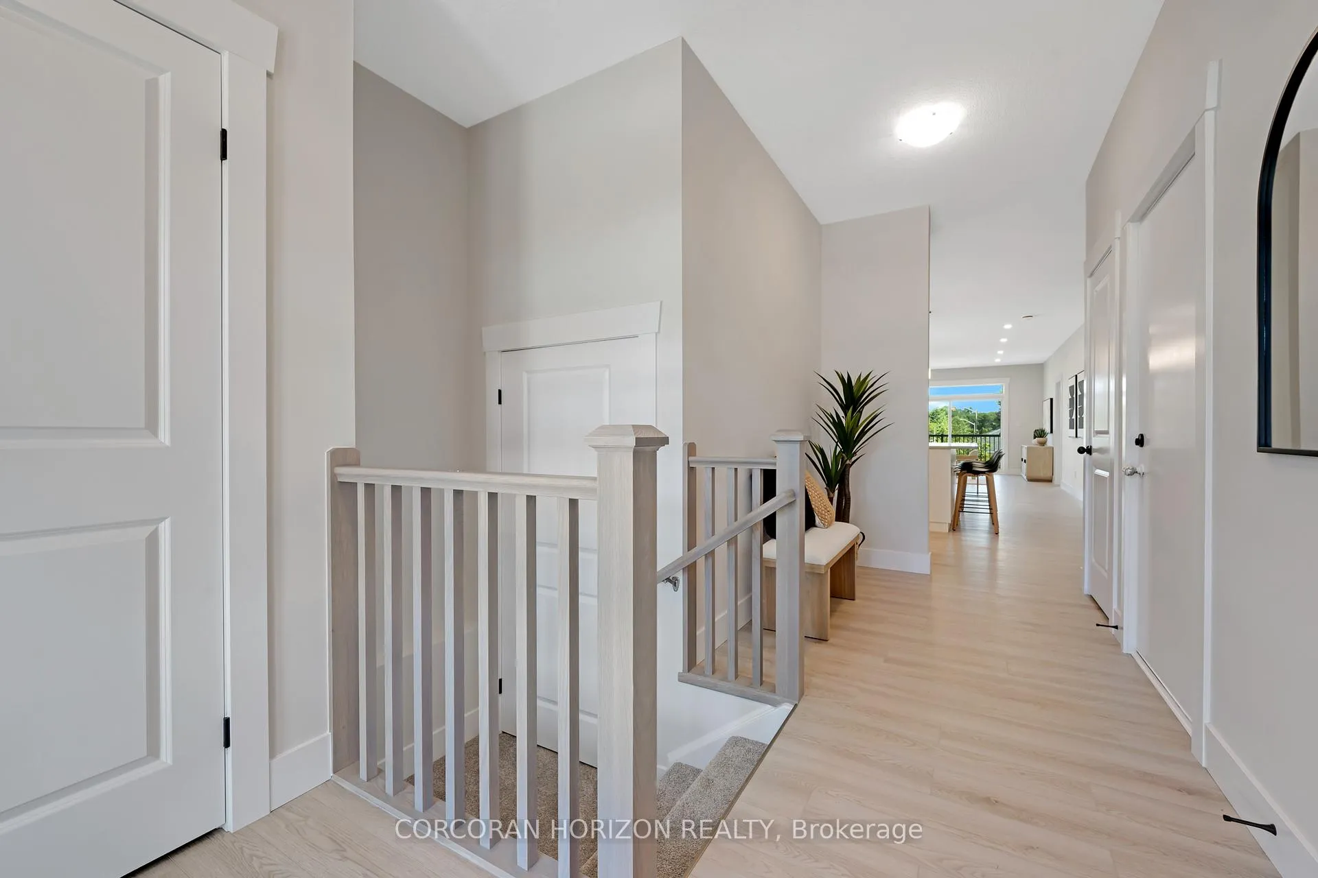 Photo 6 of 52 Moon Crescent, Cambridge — HOMEH