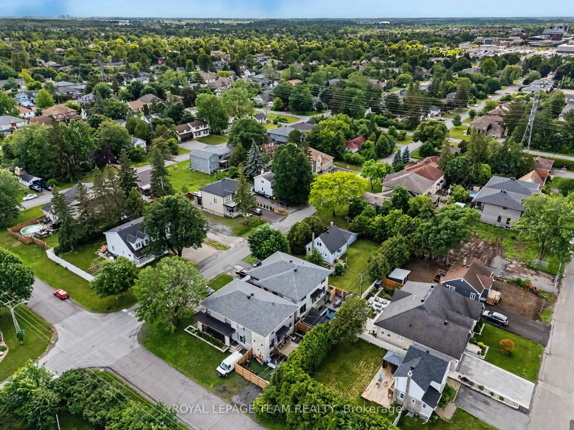 Photo 3 of 50 Lotta Avenue, Ottawa, Meadowlands/St. Claire Gardens — HOMEH
