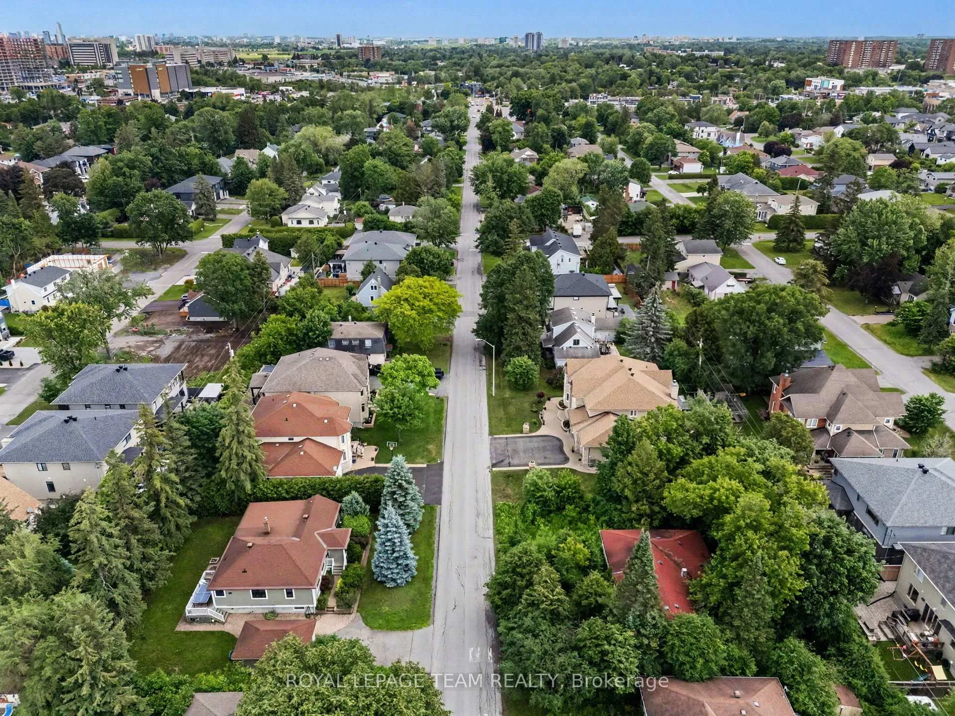 Photo 5 of 50 Lotta Avenue, Ottawa, Meadowlands/St. Claire Gardens — HOMEH