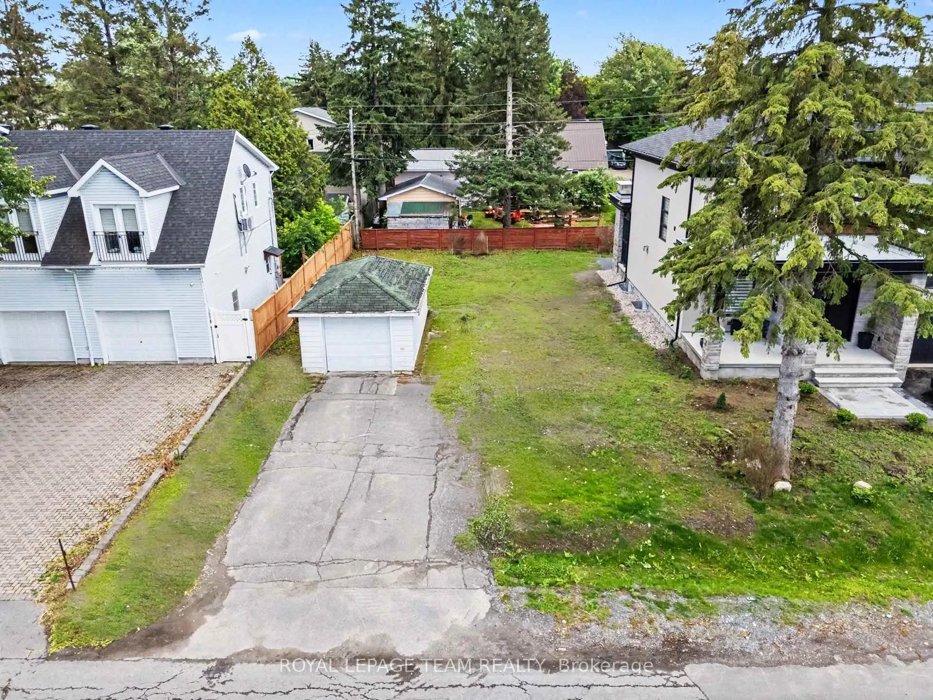 Photo 8 of 50 Lotta Avenue, Ottawa, Meadowlands/St. Claire Gardens — HOMEH
