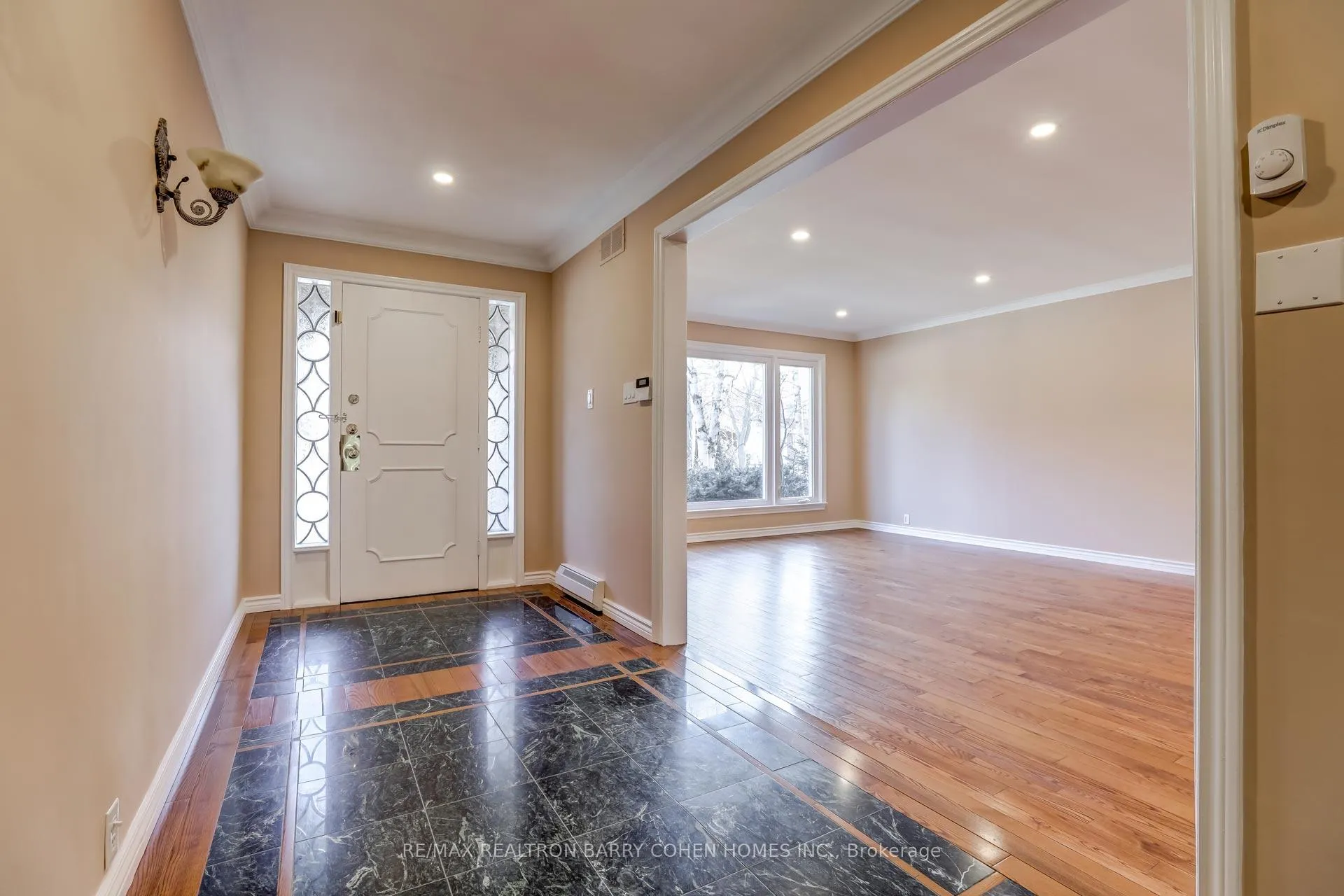 Photo 2 of 9 Sonata Crescent, North York, Banbury-Don Mills — HOMEH