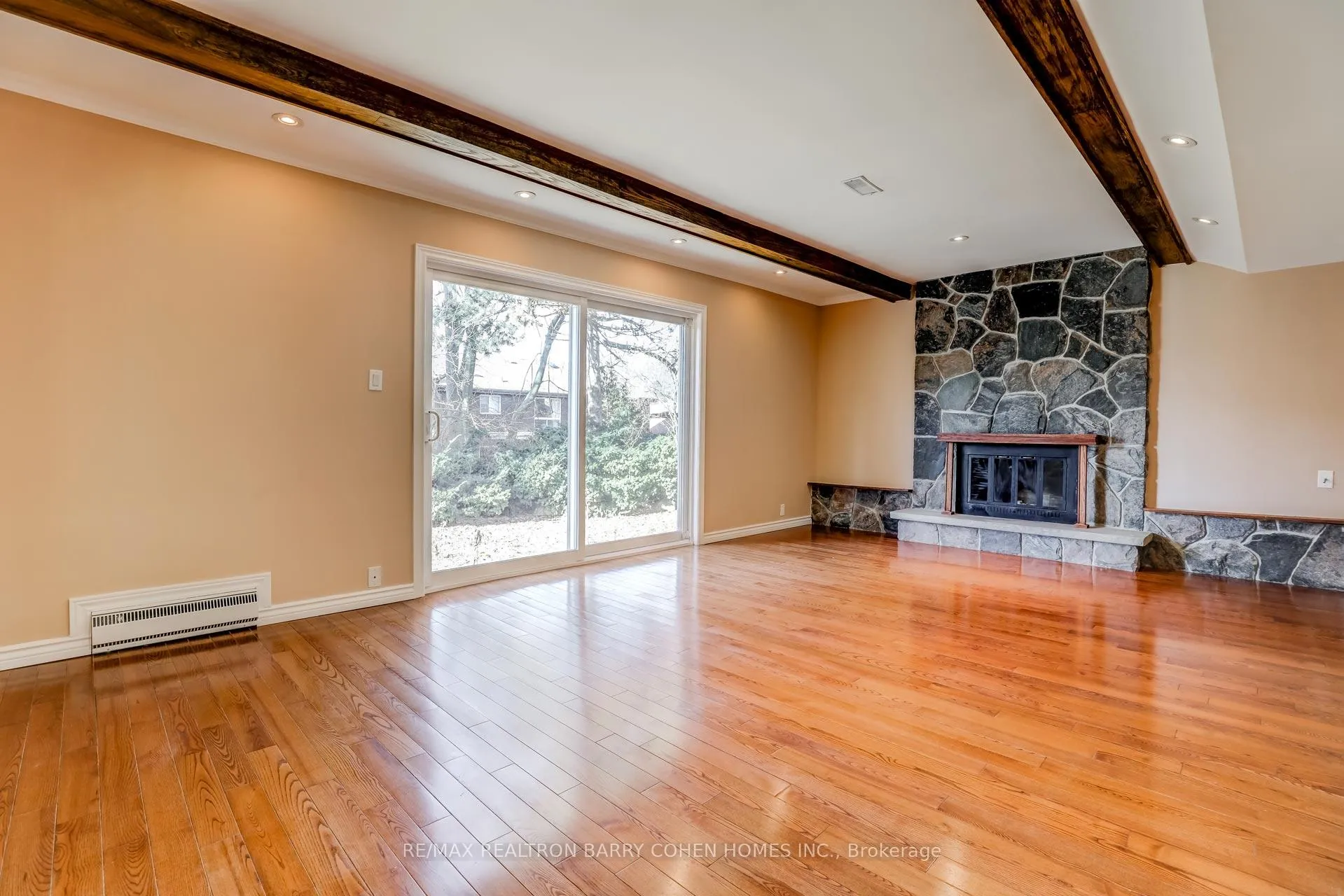 Photo 14 of 9 Sonata Crescent, North York, Banbury-Don Mills — HOMEH