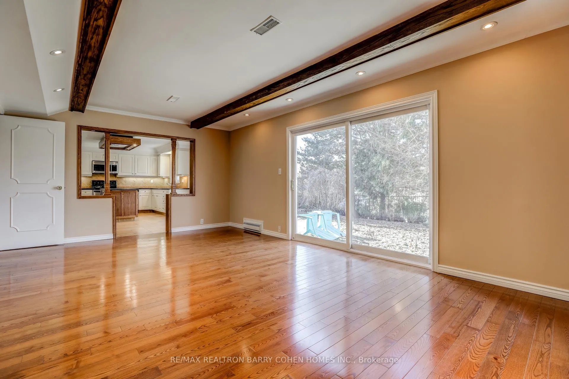 Photo 16 of 9 Sonata Crescent, North York, Banbury-Don Mills — HOMEH