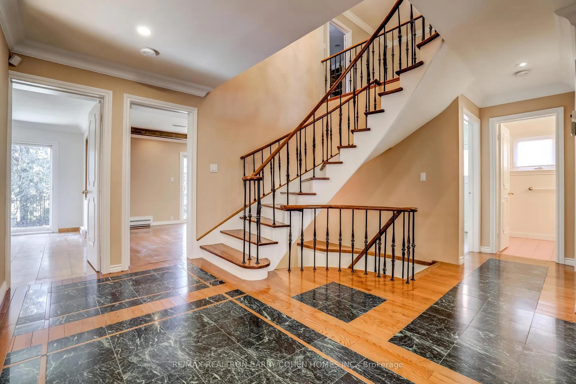 Photo 17 of 9 Sonata Crescent, North York, Banbury-Don Mills — HOMEH