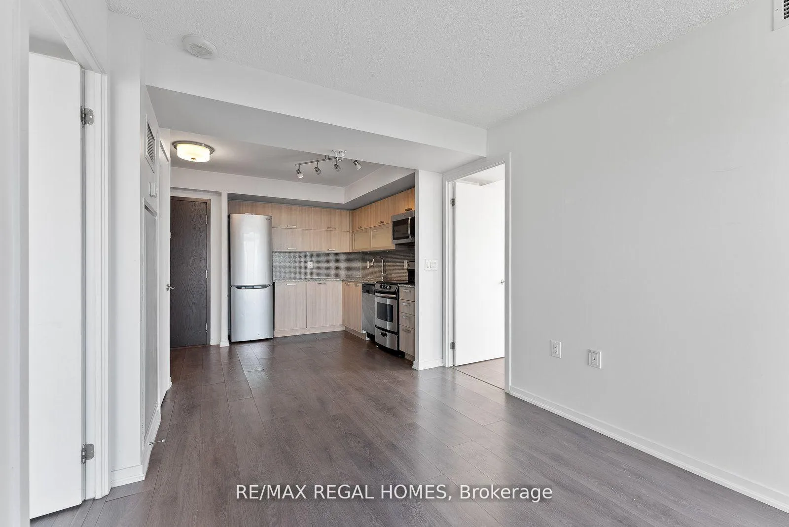 Photo 3 of Unit 1609W, 36 Lisgar Street, Toronto, Little Portugal — HOMEH