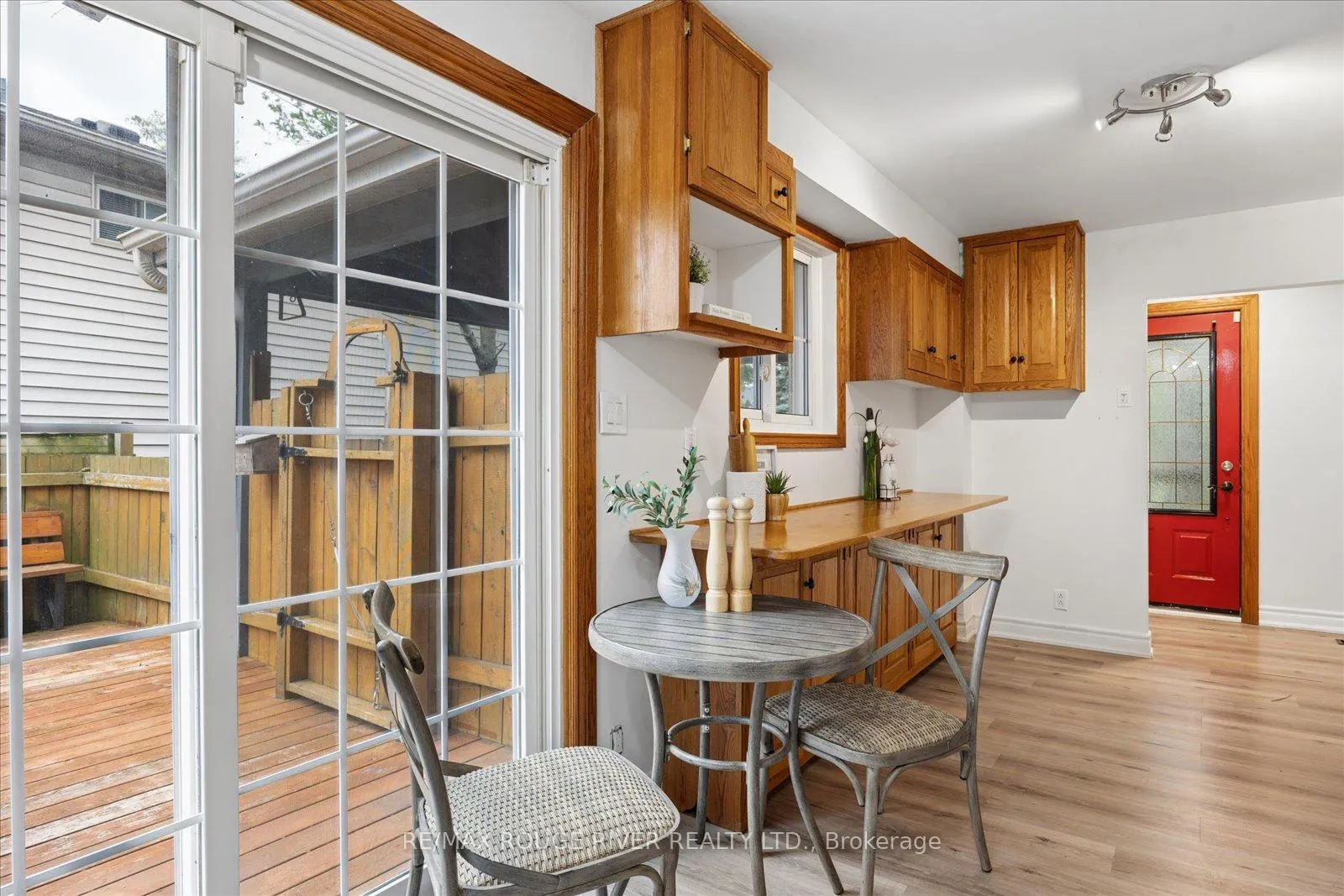 Photo 10 of 861 Douglas Avenue, Pickering, Bay Ridges — HOMEH