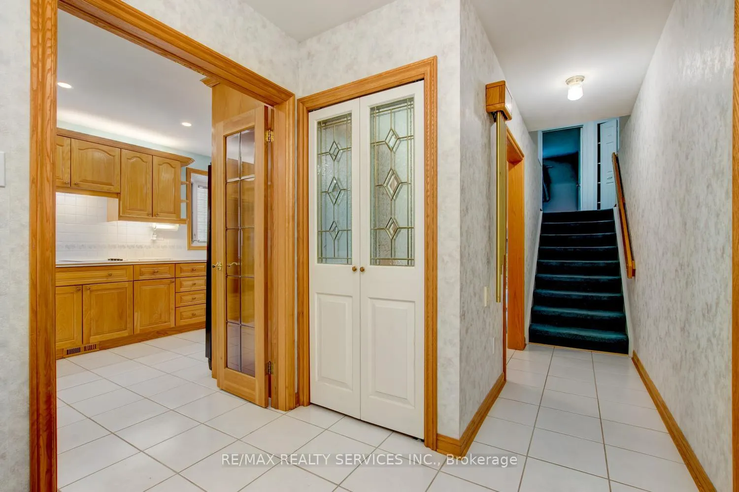 Photo 3 of 101 George Henry Boulevard, North York, Henry Farm — HOMEH